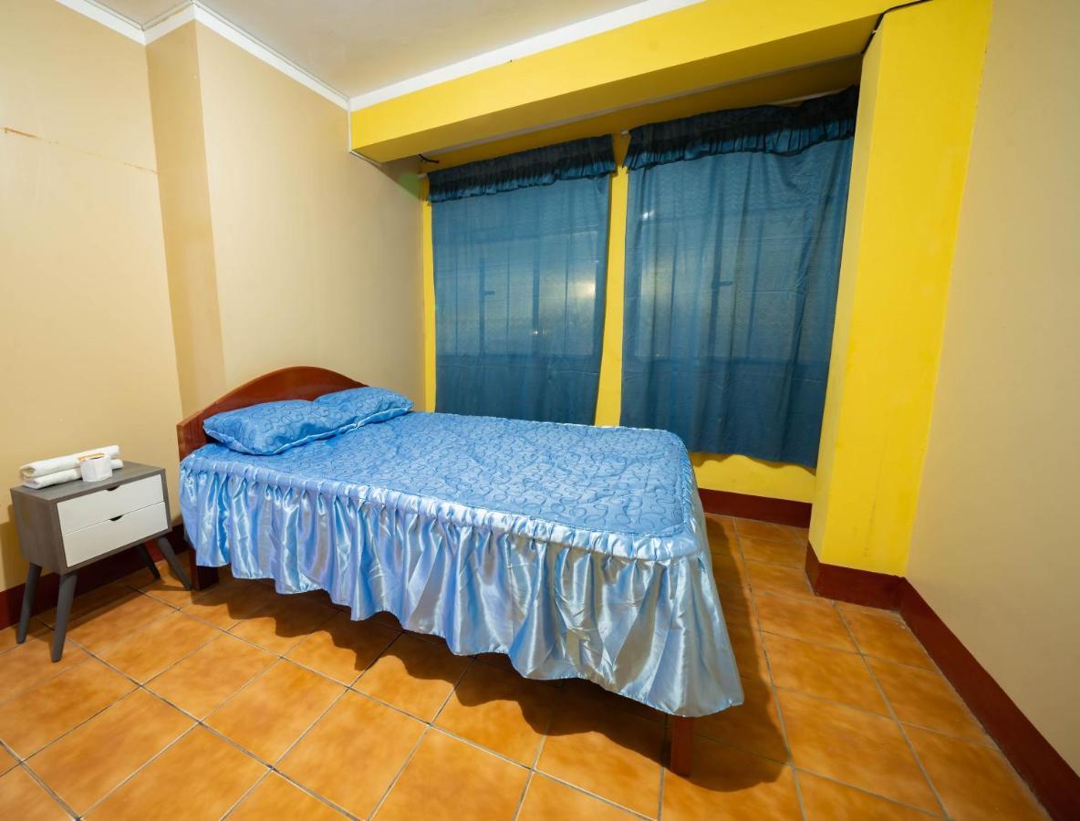 Hostal Tarapaca Hotell Huánuco Eksteriør bilde
